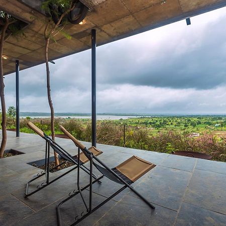 Saffronstays Zen, Igatpuri - Lake-View Villa With Indoor And Outdoor Games Exterior photo