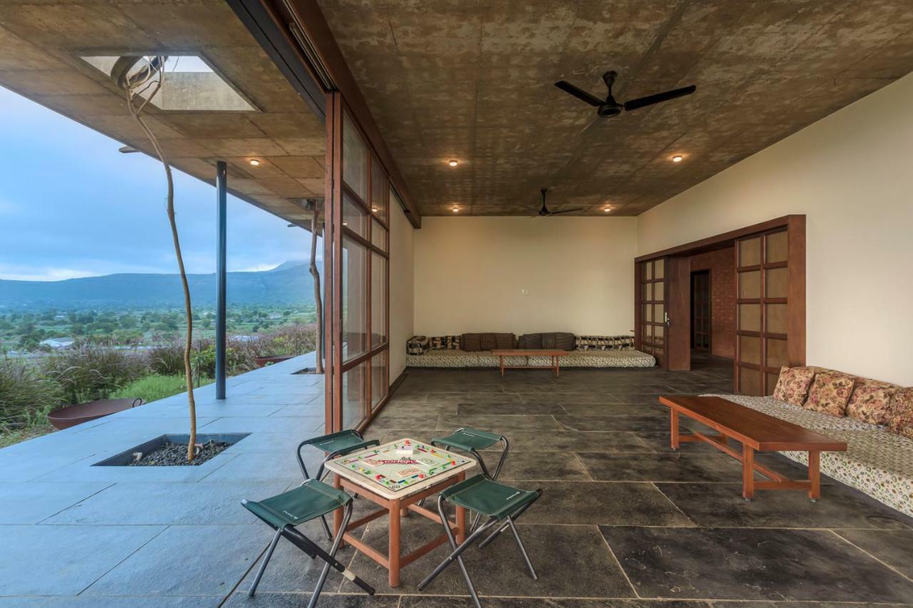 Saffronstays Zen, Igatpuri - Lake-View Villa With Indoor And Outdoor Games Exterior photo